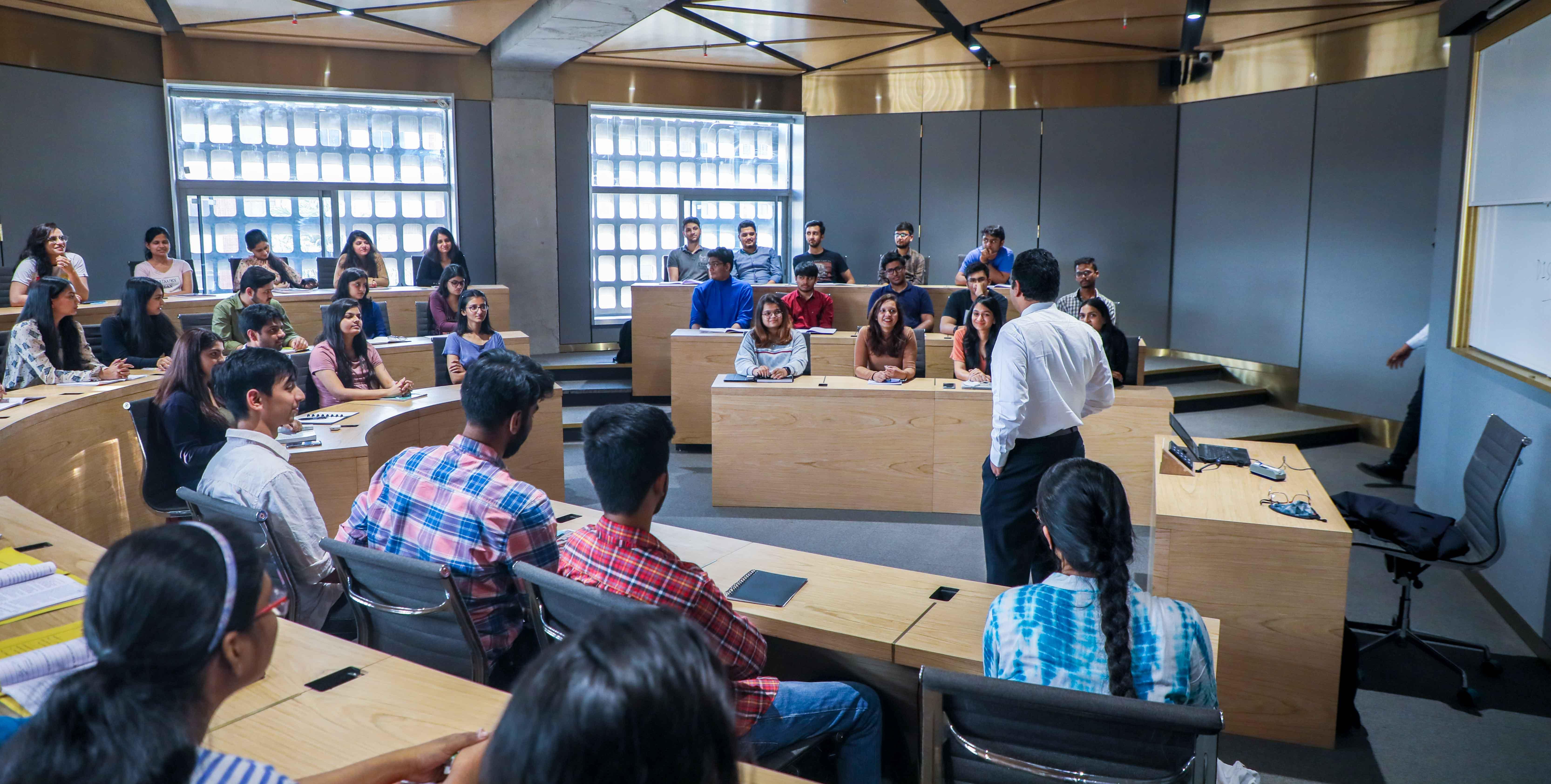 DY Patil  Patil, VPSM Classrooms photo 4